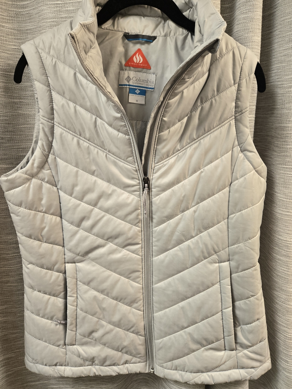 Columbia Women’s Light Gray Quilted Insulated Vest